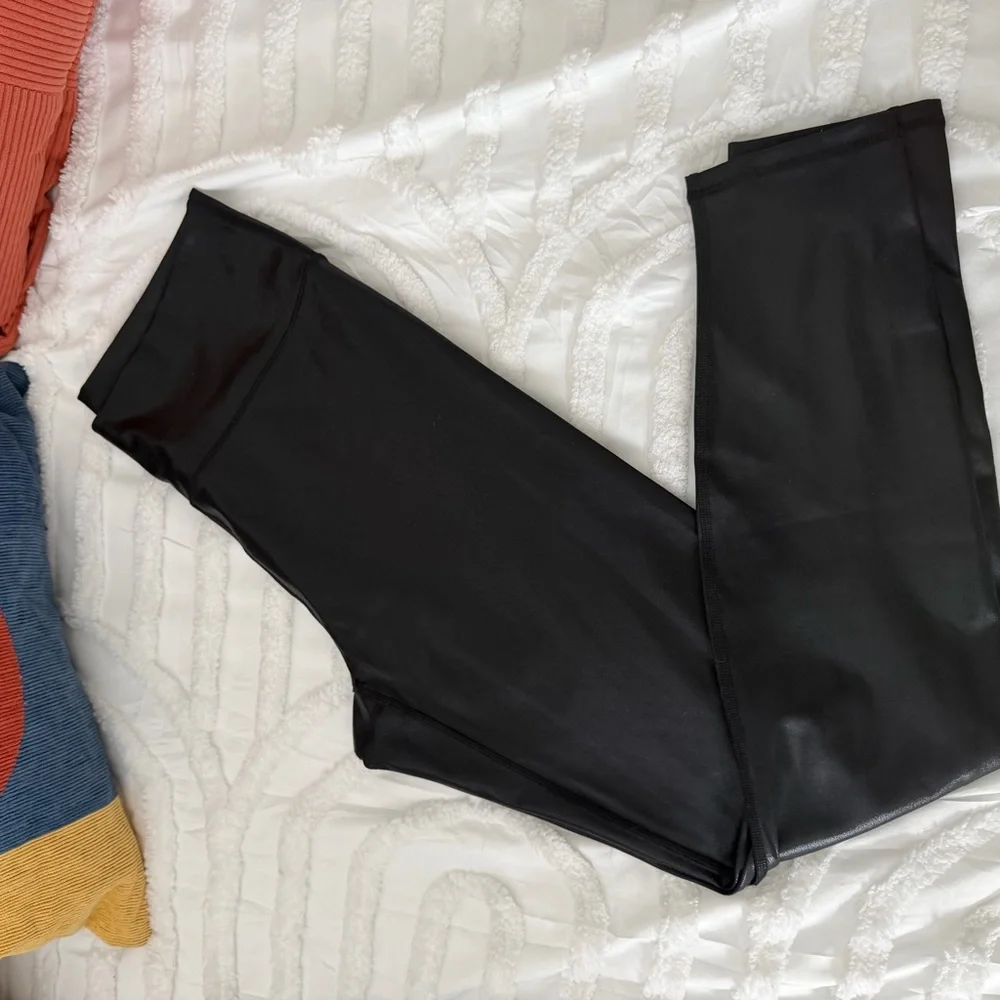 Fabletics Midnight Black Leggings - Picture 11 of 11